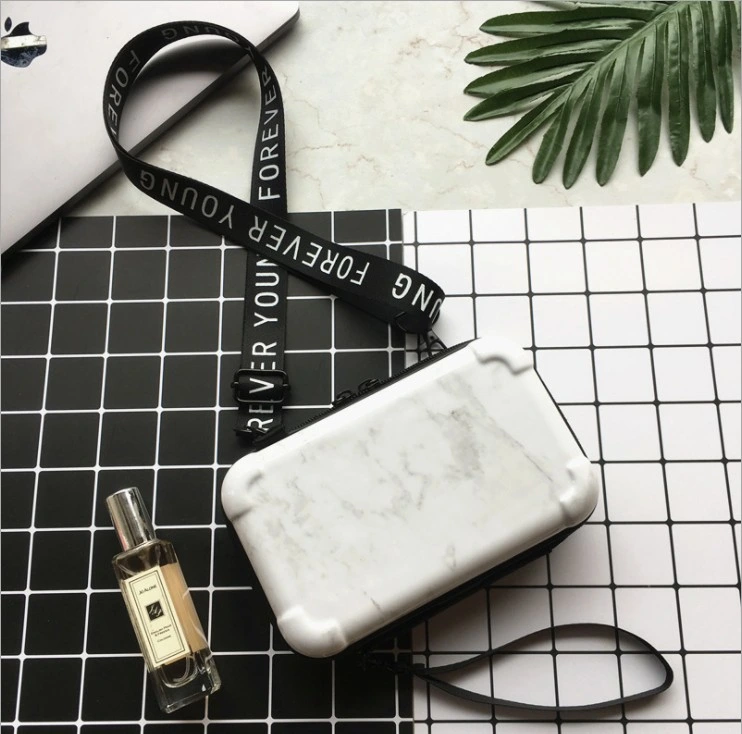 Custom ABS+PC Portable Waterproof Marble Makeup Case Outdoor Girl′s Crossbody Hard Shell Bag Fashion Cosmetic Washable Case